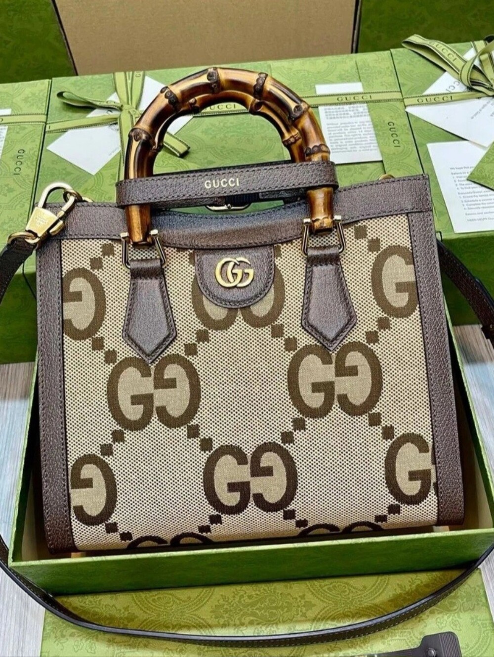 Gucci Bag - Picture 5 of 13